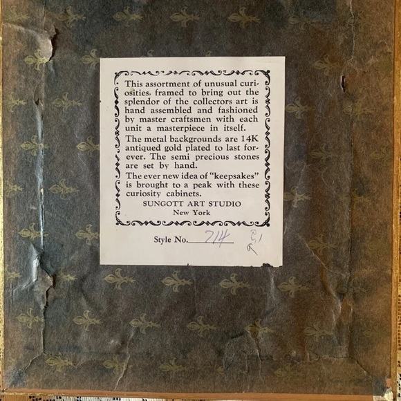 Vintage Sungott Art Studios Curio Filled Shadow Box Framed Art. - Picture 8 of 10